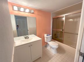 7267 Huntington Ln 104, Delray Beach FL 33446