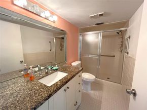 7267 Huntington Ln 104, Delray Beach FL 33446