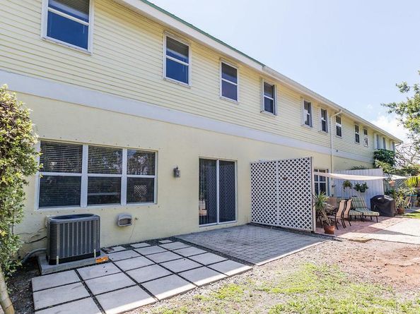 117 Barefoot Cove, Hypoluxo FL 33462