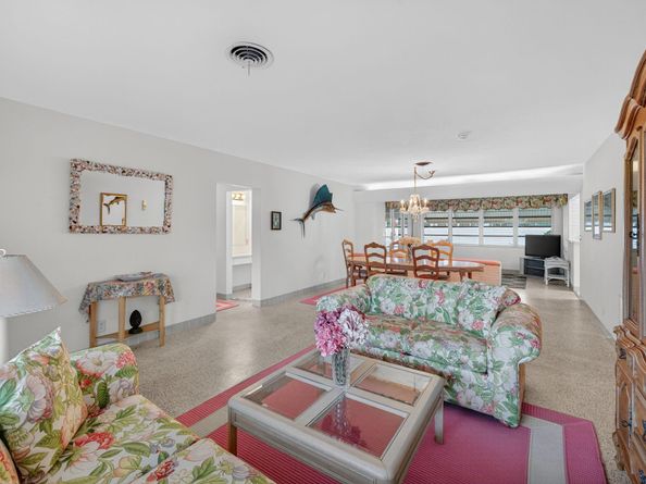 2048 Coco Palm Pl, Lauderdale By The Sea FL 33062