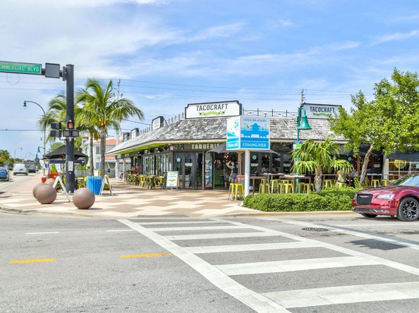 2048 Coco Palm Pl, Lauderdale By The Sea FL 33062