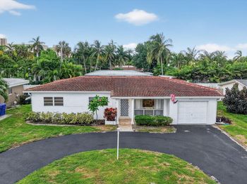 2048 Coco Palm Pl