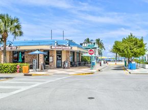 2048 Coco Palm Pl, Lauderdale By The Sea FL 33062