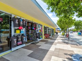 2048 Coco Palm Pl, Lauderdale By The Sea FL 33062