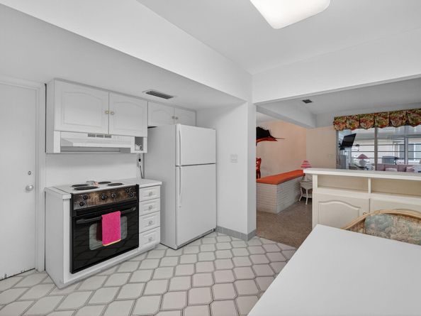 2048 Coco Palm Pl, Lauderdale By The Sea FL 33062