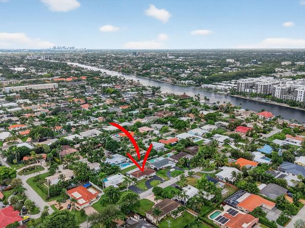 2048 Coco Palm Pl, Lauderdale By The Sea FL 33062