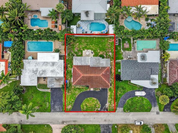 2048 Coco Palm Pl, Lauderdale By The Sea FL 33062