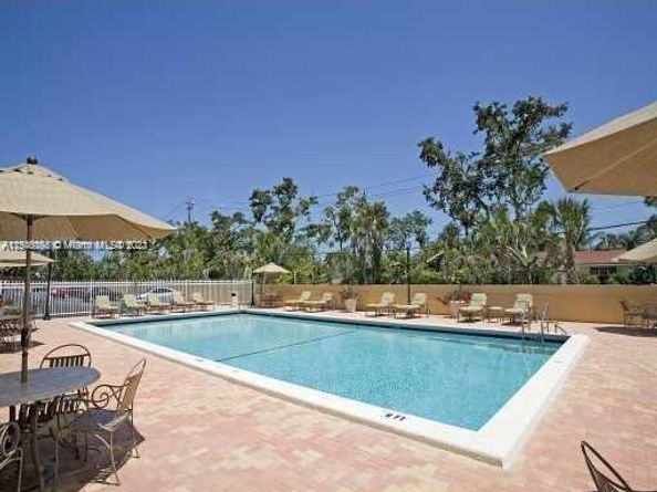 1805 Sans Souci Blvd 403, North Miami FL 33181