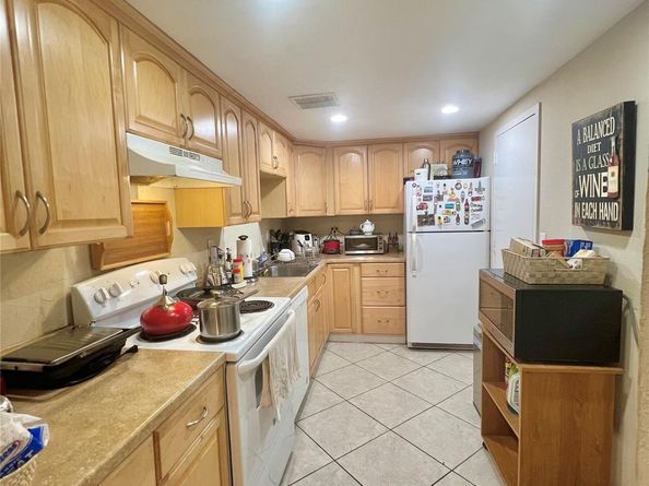 1805 Sans Souci Blvd 403, North Miami FL 33181