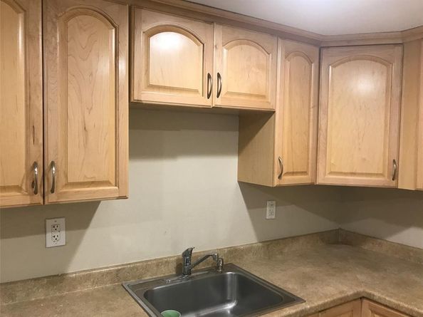 1805 Sans Souci Blvd 403, North Miami FL 33181