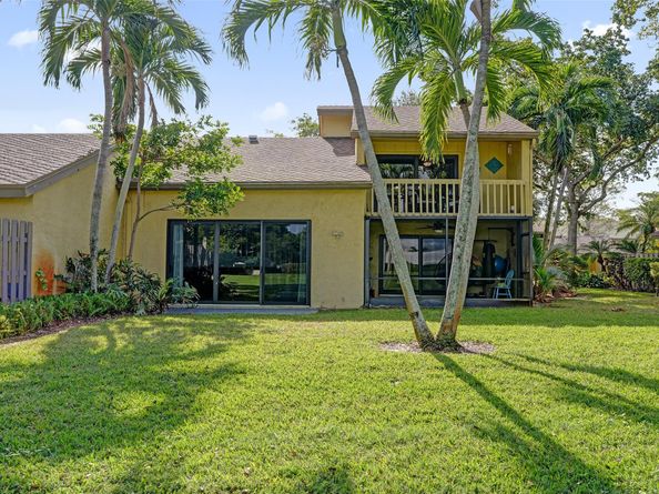 2095 Deer Creek Woodlands Way 2095, Deerfield Beach FL 33442