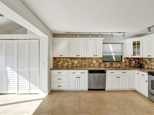 2095 Deer Creek Woodlands Way 2095, Deerfield Beach FL 33442