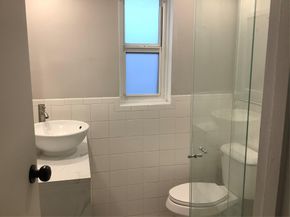 1539 NE 32nd St, Oakland Park FL 33334