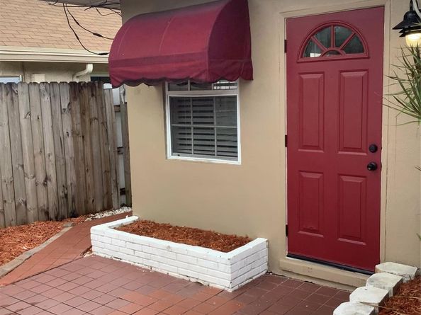 1539 NE 32nd St, Oakland Park FL 33334