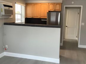 1539 NE 32nd St, Oakland Park FL 33334