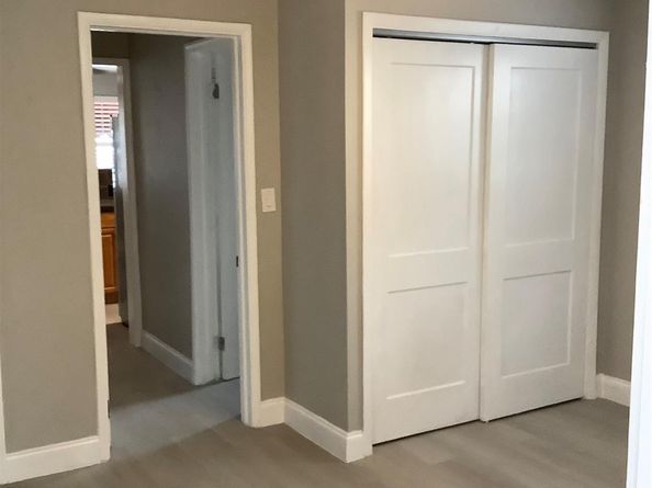 1539 NE 32nd St, Oakland Park FL 33334