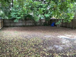 1539 NE 32nd St, Oakland Park FL 33334