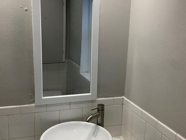 1539 NE 32nd St, Oakland Park FL 33334