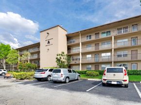 13550 SW 6th Court 111a, Pembroke Pines FL 33027