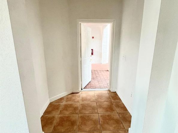 4311 SW 160th Ave 101, Miramar FL 33027