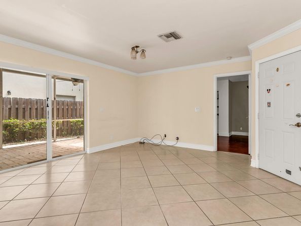 5486 NW 44th Way, Coconut Creek FL 33073