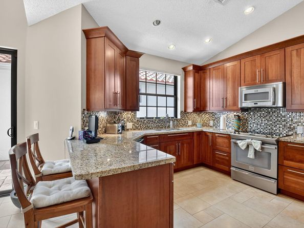 5850 NW 21st Avenue, Boca Raton FL 33496