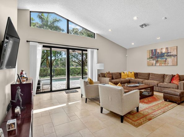 5850 NW 21st Avenue, Boca Raton FL 33496