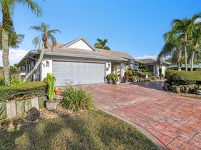 5102 Yellow Pine Ln, Tamarac FL 33319