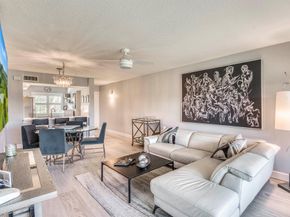 12790 Briarlake Drive 202, Palm Beach Gardens FL 33418