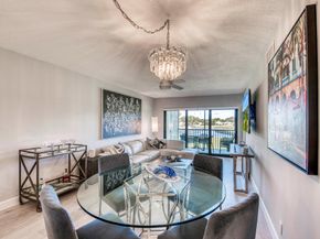 12790 Briarlake Drive 202, Palm Beach Gardens FL 33418