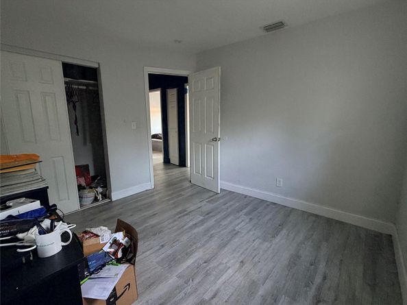 2950 NW 20th St, Fort Lauderdale FL 33311