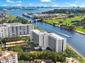 356 Golfview Road 805, North Palm Beach FL 33408