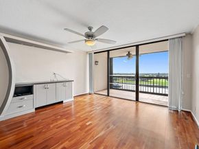 356 Golfview Road 805, North Palm Beach FL 33408