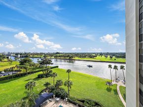 356 Golfview Road 805, North Palm Beach FL 33408