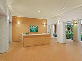 2 N Breakers Row S32, Palm Beach FL 33480