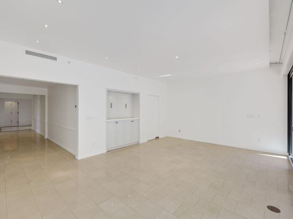 2 N Breakers Row S32, Palm Beach FL 33480