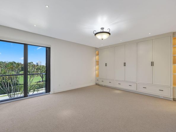 2 N Breakers Row S32, Palm Beach FL 33480