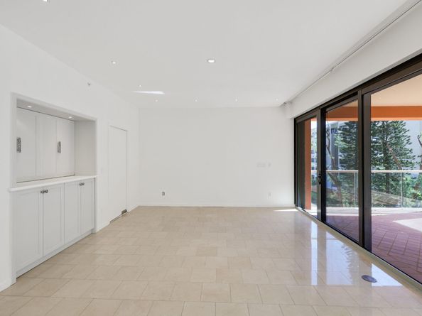 2 N Breakers Row S32, Palm Beach FL 33480