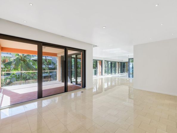 2 N Breakers Row S32, Palm Beach FL 33480