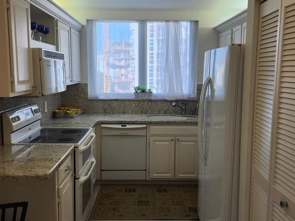 1370 S Ocean Blvd 905, Pompano Beach FL 33062