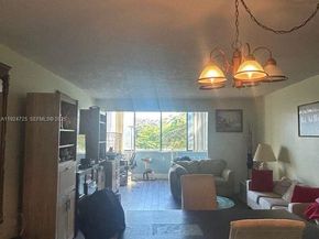 8020 Hampton Boulevard 202, North Lauderdale FL 33068