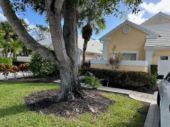 1100 Lytham Court, West Palm Beach FL 33411