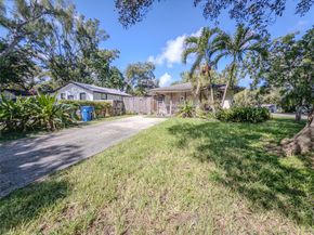 1403 SW 27th Ct, Fort Lauderdale FL 33315