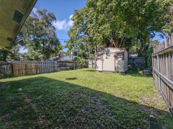 1403 SW 27th Ct, Fort Lauderdale FL 33315