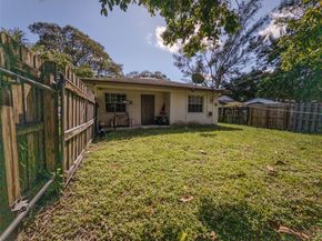 1403 SW 27th Ct, Fort Lauderdale FL 33315