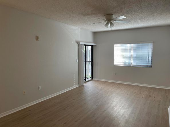 2802 Sarento Place 203, Palm Beach Gardens FL 33410