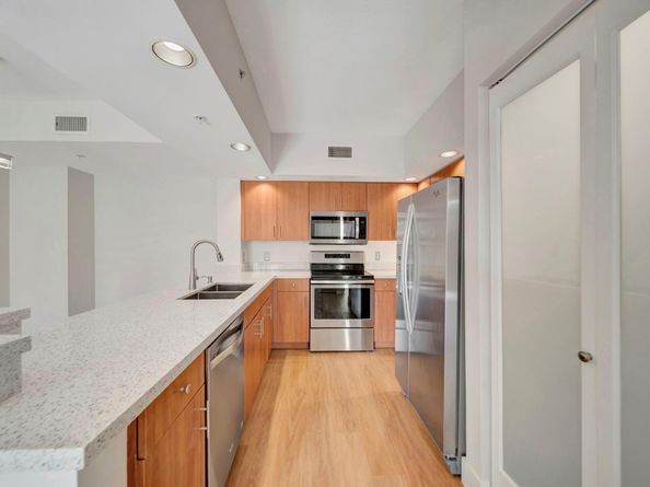 110 N Federal Highway 707, Fort Lauderdale FL 33301