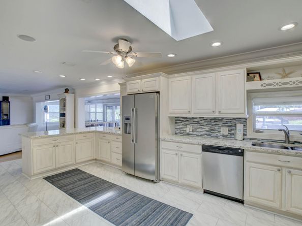 1920 Waters Edge, Pompano Beach FL 33062