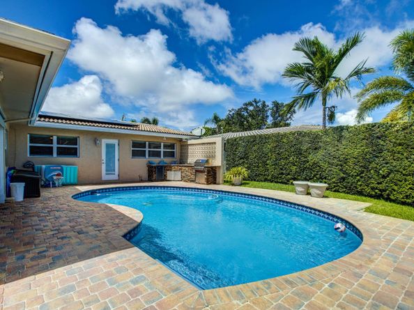 1920 Waters Edge, Pompano Beach FL 33062