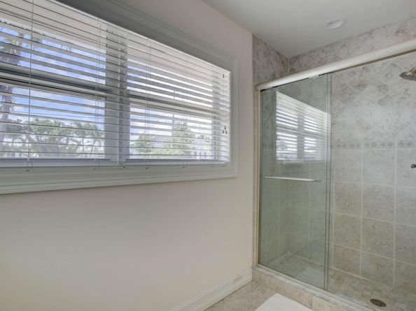 1920 Waters Edge, Pompano Beach FL 33062